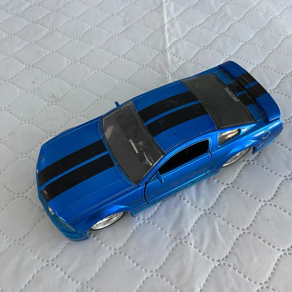 2006 Mustang GT scale 1:32 car model